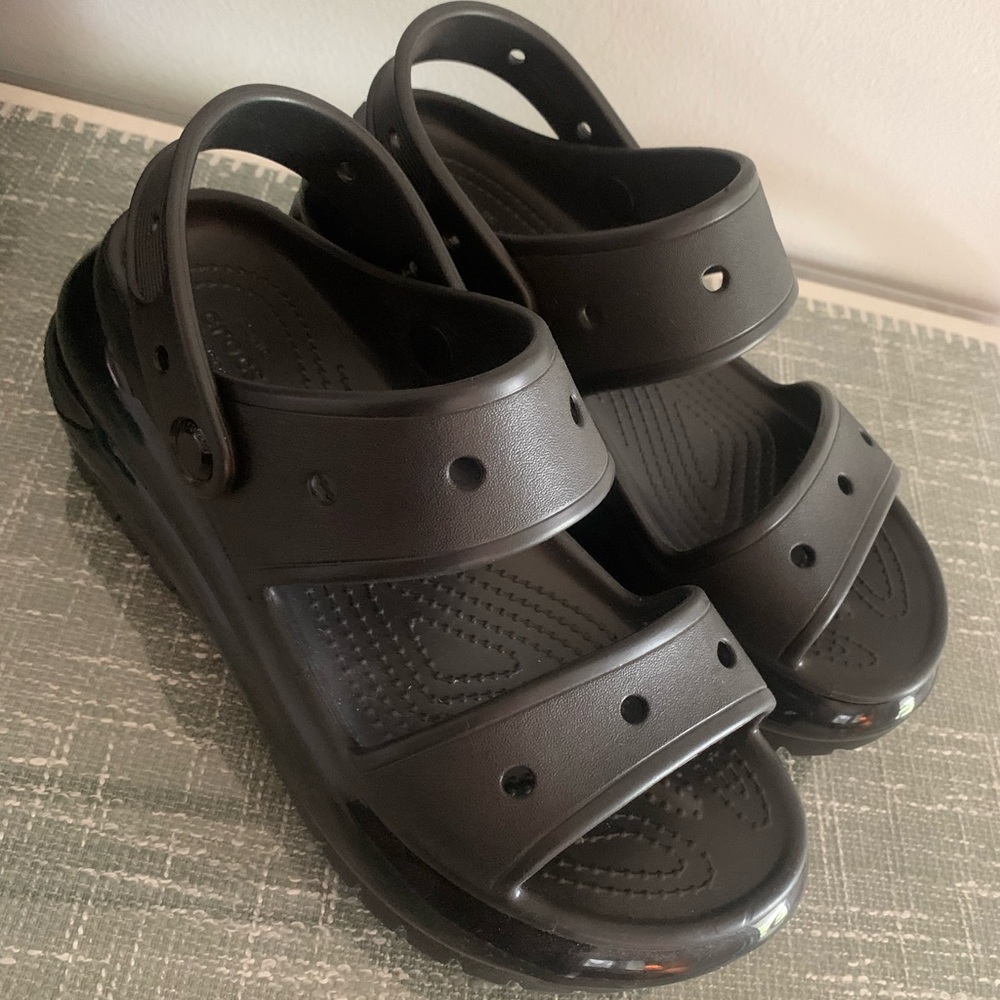 Black Croc Platform Sandals